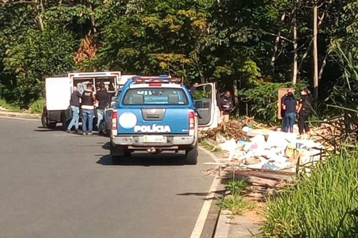 Dois corpos são encontrados em avenida de Cajazeiras, em Salvador