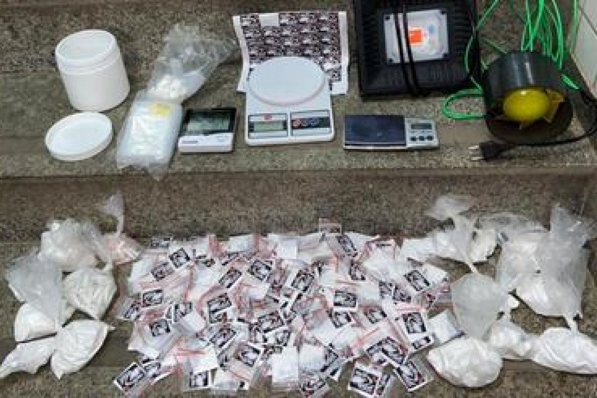 Rondesp prende traficante com porções de cocaína avaliadas em cerca de R$ 13 mil, em Salvador