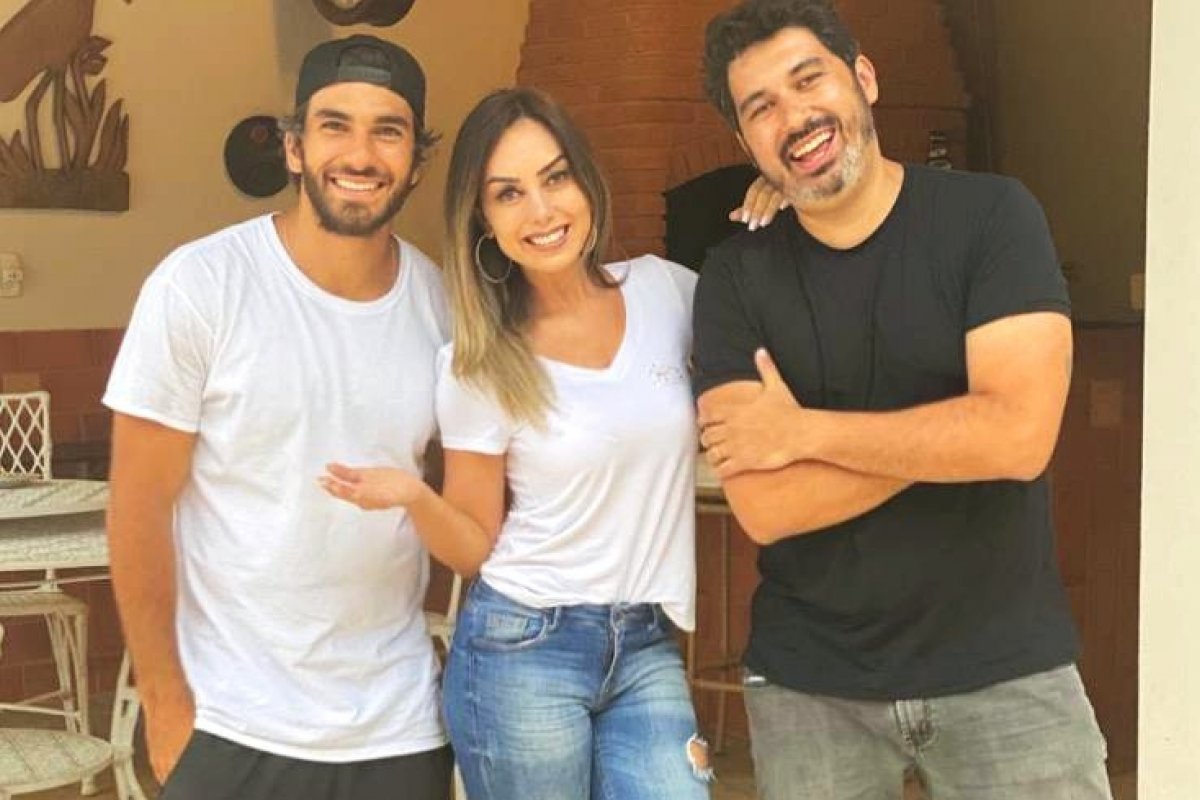 Deia Cypri faz sua estreia como atriz em seriado infantil dirigido por Hugo Moura e Vitor Frad