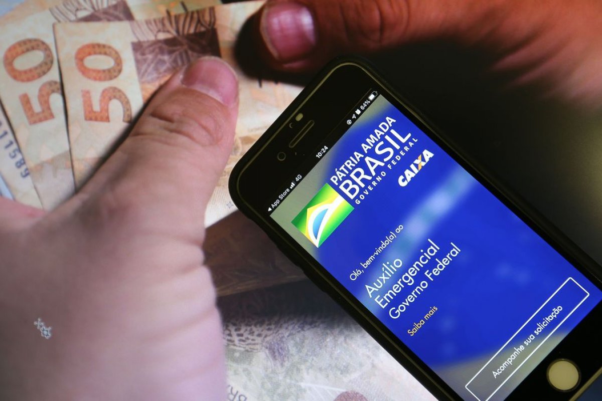 Caixa: Operações virtuais do auxílio emergencial superam saques