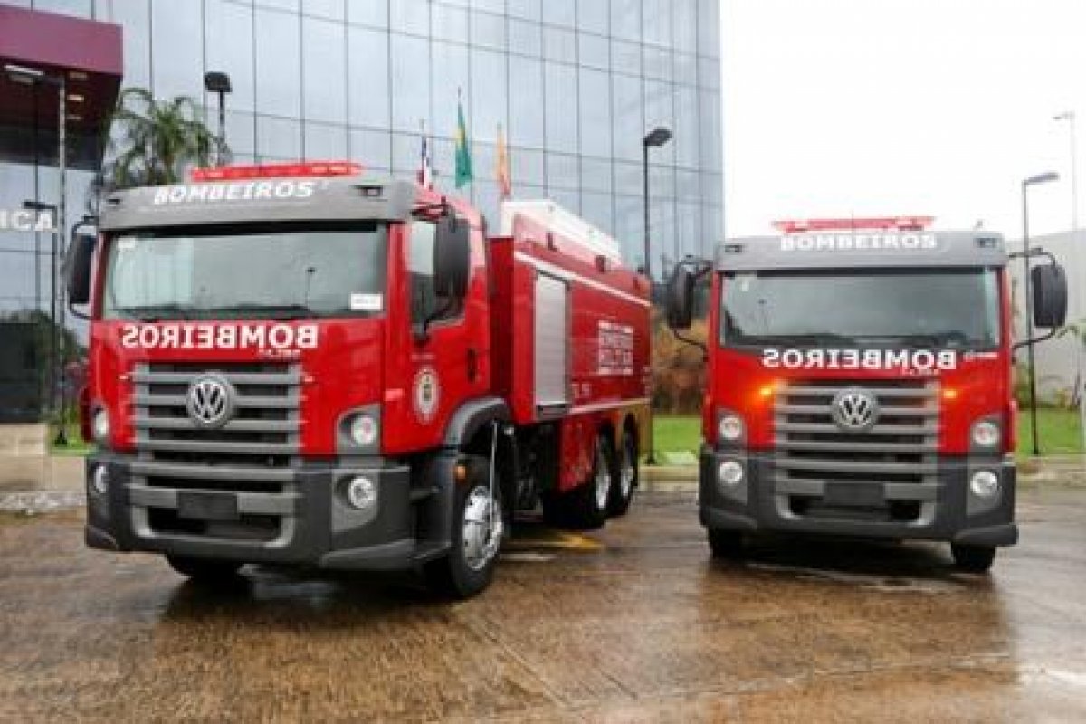 Incêndio atinge churrascaria na Avenida São Rafael, em Salvador