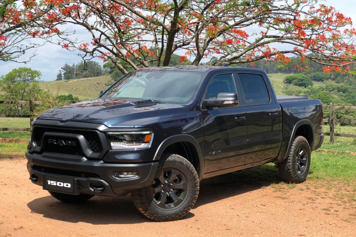 RAM 1500 Rebel é lançada no Brasil: já andamos com a novidade