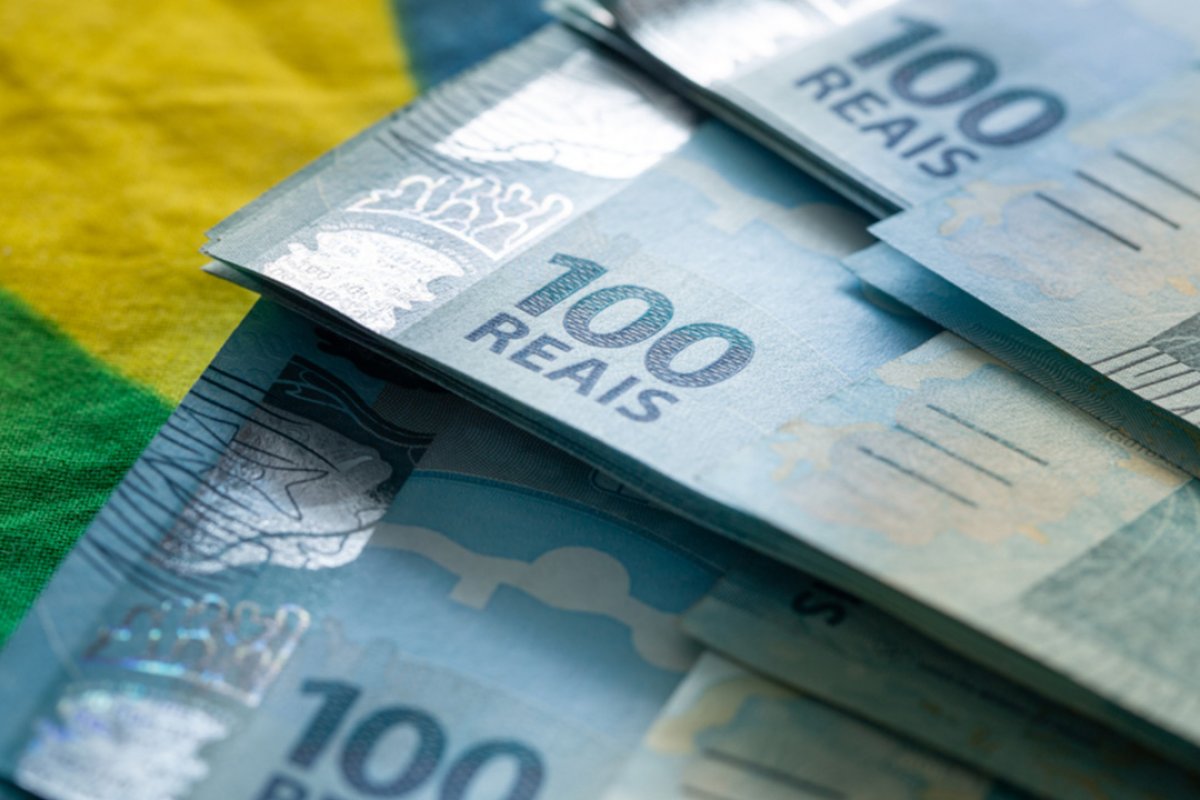 Seis Estados devem congelar salários de servidores se PEC emergencial for aprovada