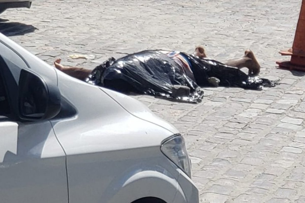 Homem morre após receber uma facada no peito em posto na Djalma Dutra, em Salvador