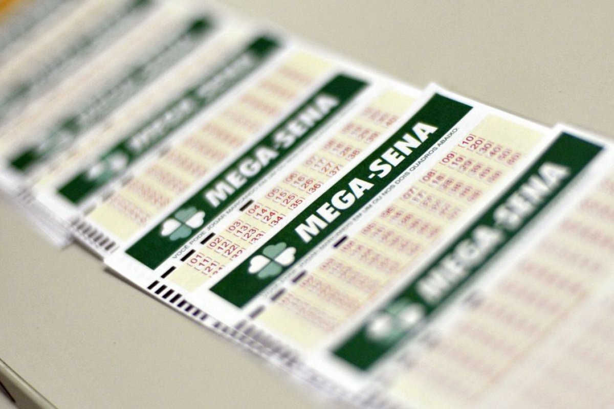 Mega-Sena pode pagar R$ 40 milhões para quem acertar seis dezenas