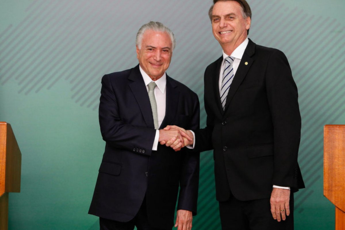 Michel Temer pode ter o nome cogitado para assumir o Itamaraty