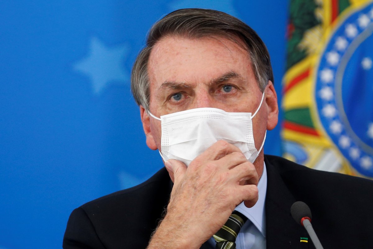 Datafolha: 52% dos entrevistados acreditam que Bolsonaro não tem culpa pelas mortes na pandemia