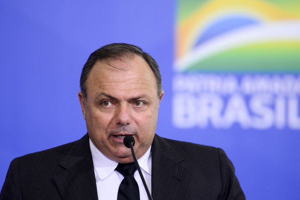 STF dá 48 horas para Pazuello informar prazos de plano de vacinação contra Covid-19
