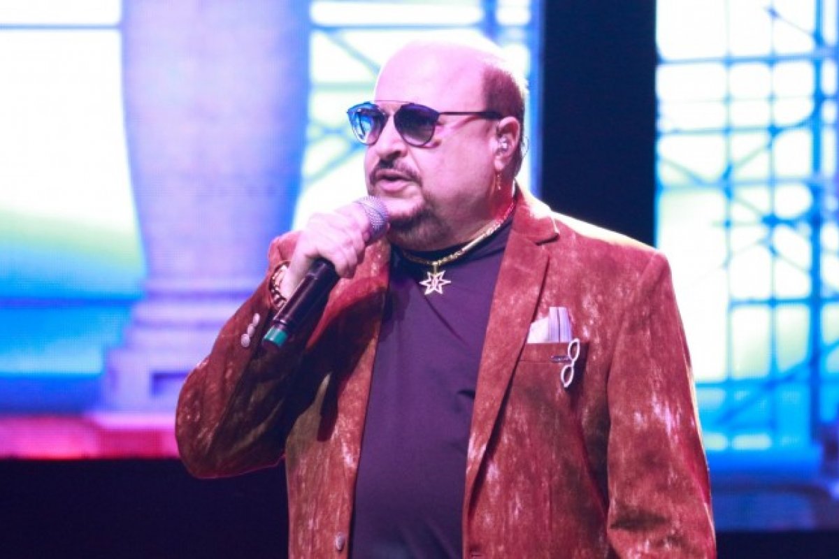 Morre o vocalista do Roupa Nova, após dias internado se recuperando da Covid-19