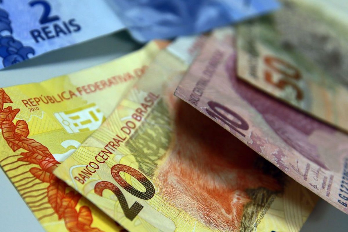 Meta de déficit nas contas públicas para 2021 é fixado em R$ 247,1 bilhões pelo governo