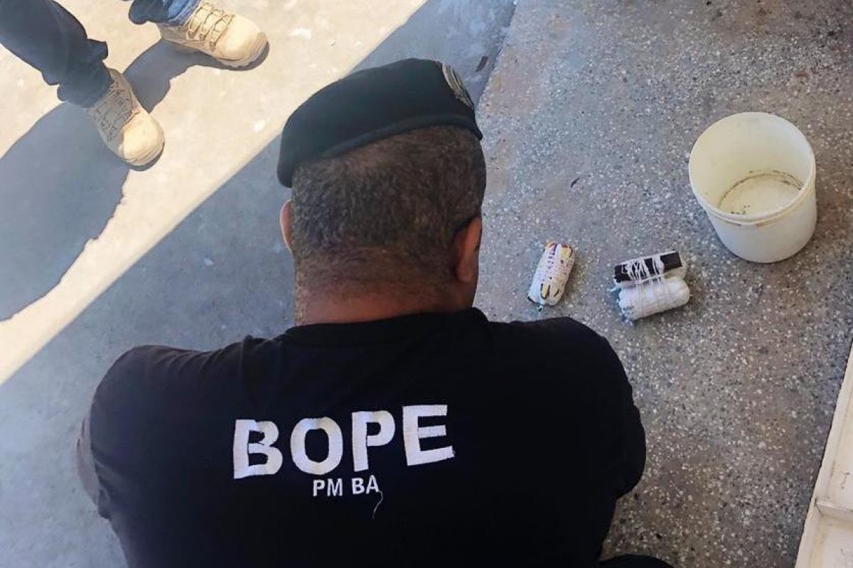 Polícia Ambiental localiza explosivos que seriam usados para pesca predatória