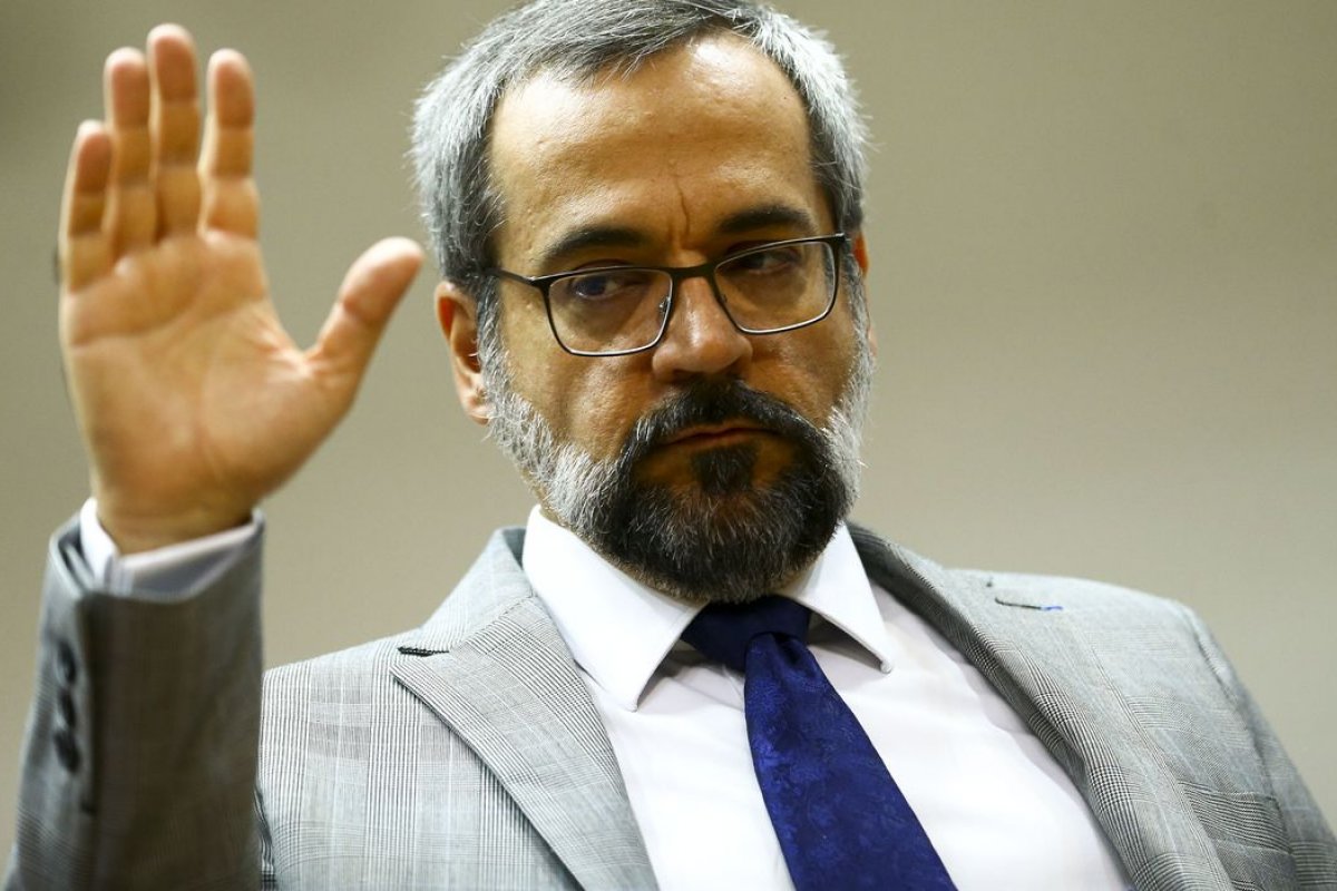 Weintraub comemora derrota de processo do PT contra ele: "Linda vitória na Justiça"