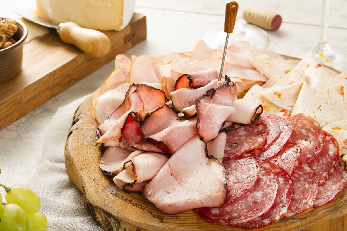 Tábuas de frios podem ser protagonistas nas festas de fim de ano