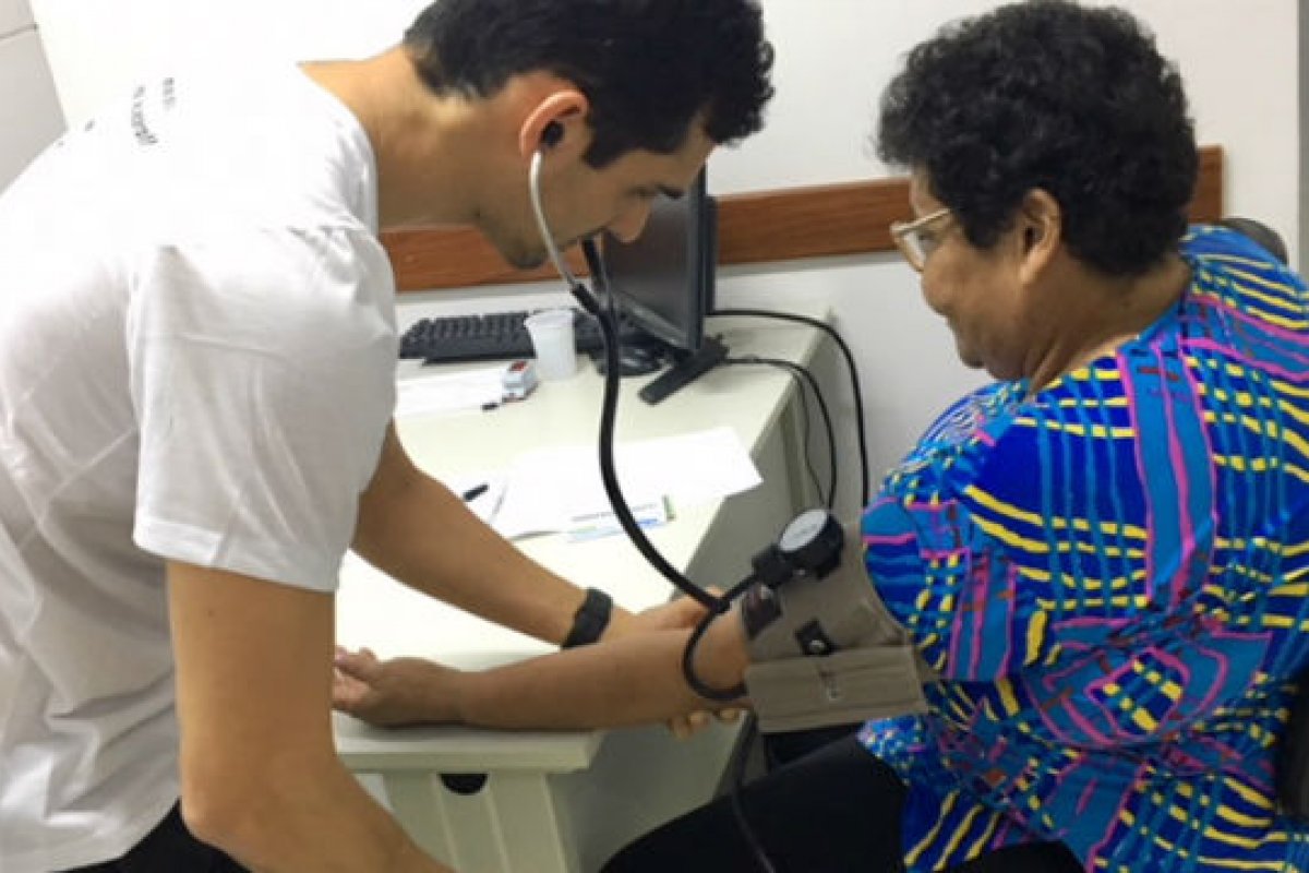 Hiperdia oferece serviços gratuitos para a população neste sábado (10)