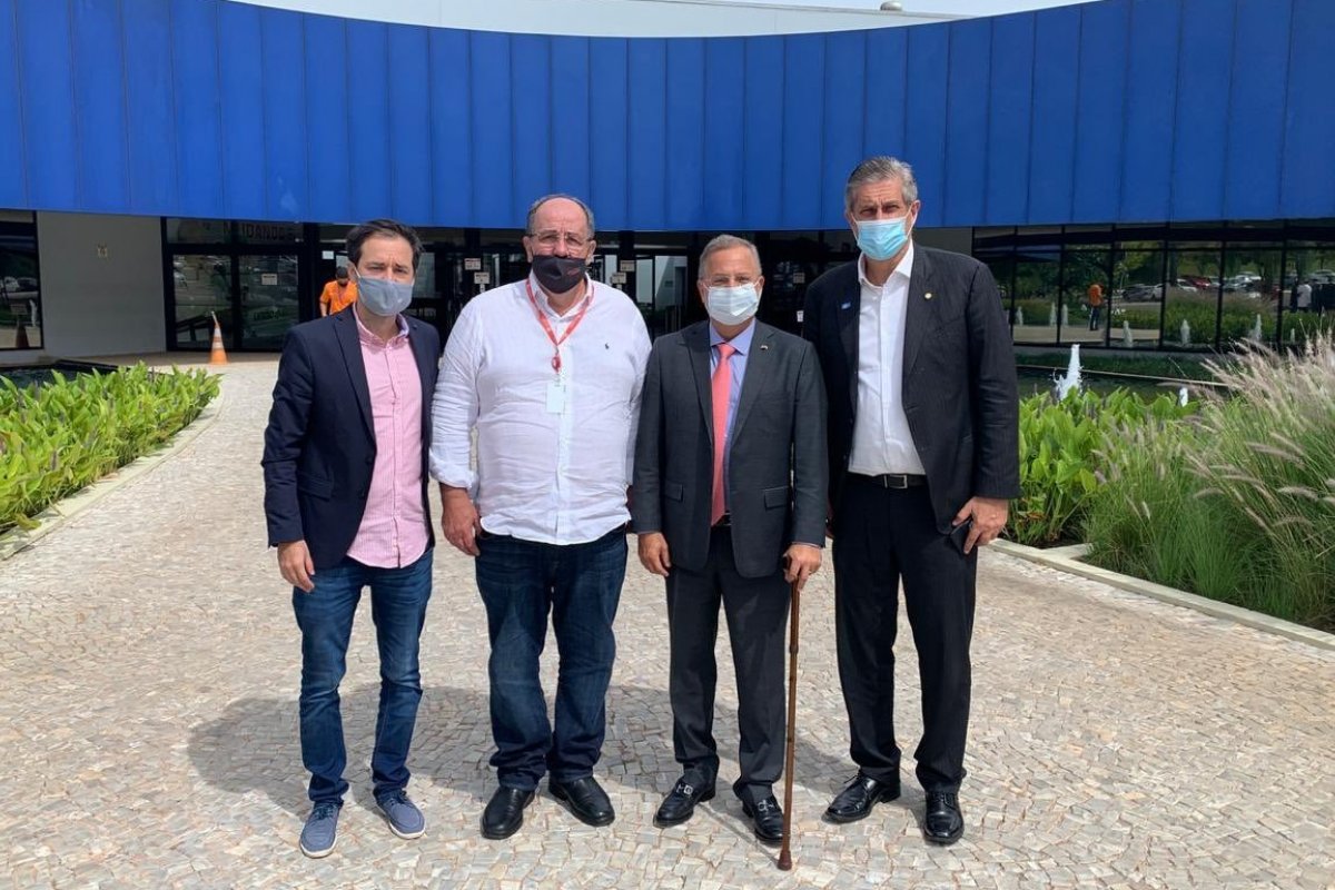 Covid-19: Vilas-Boas diz que Bahia vai comprar vacina da Rússia e produção começa em janeiro