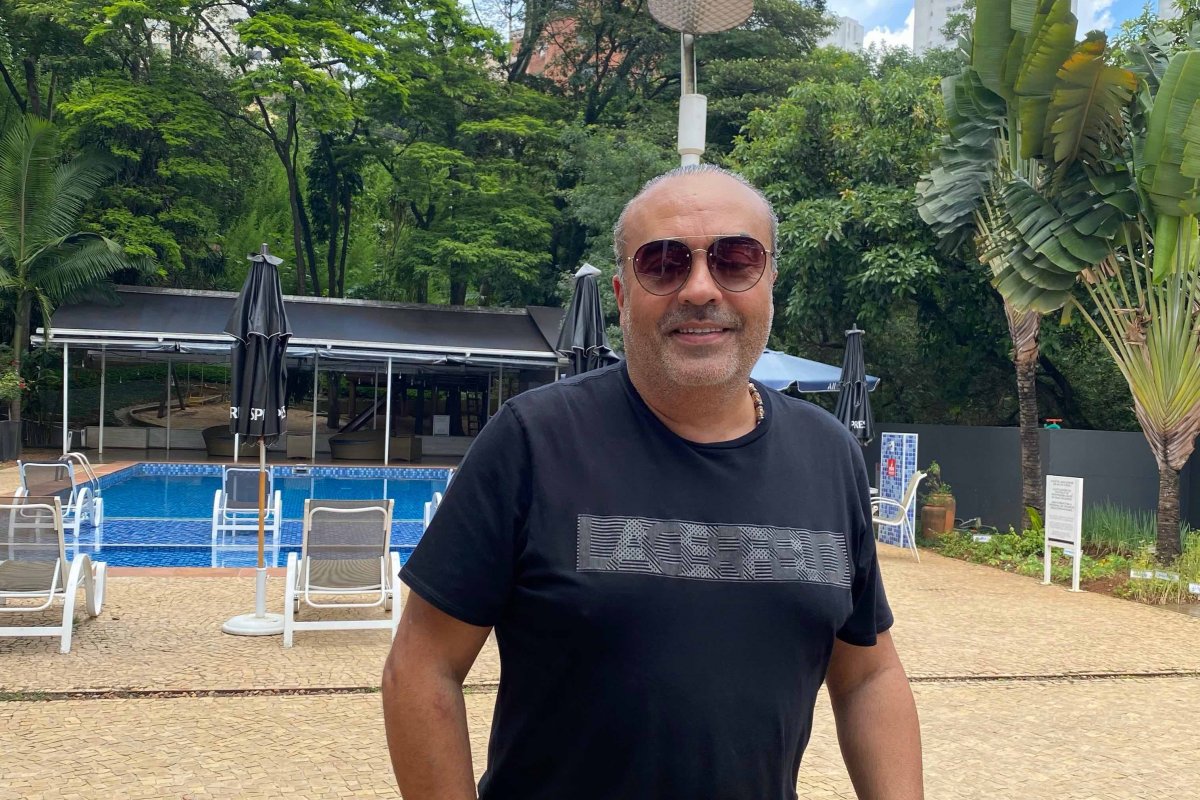 Novotel Morumbi recebe o cantor espanhol Chico Castillo