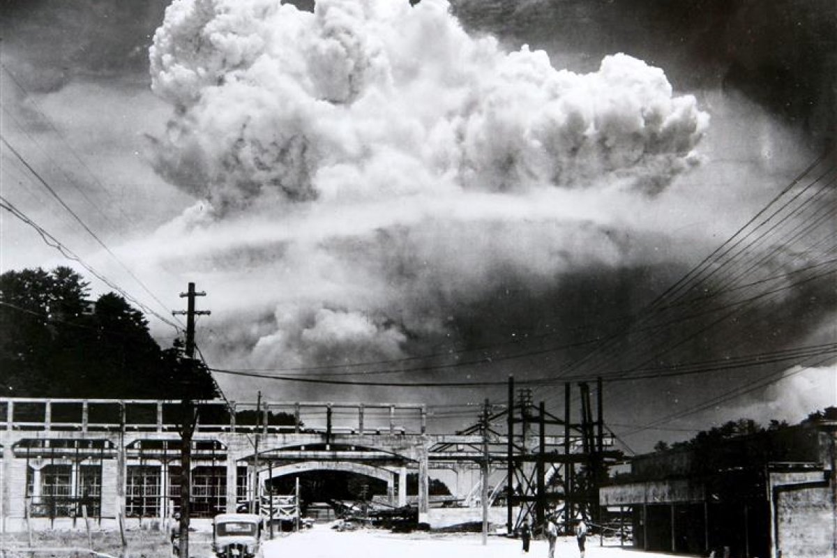 Cerimônia em memória às vítimas de bomba atômica é realizada em Nagasaki