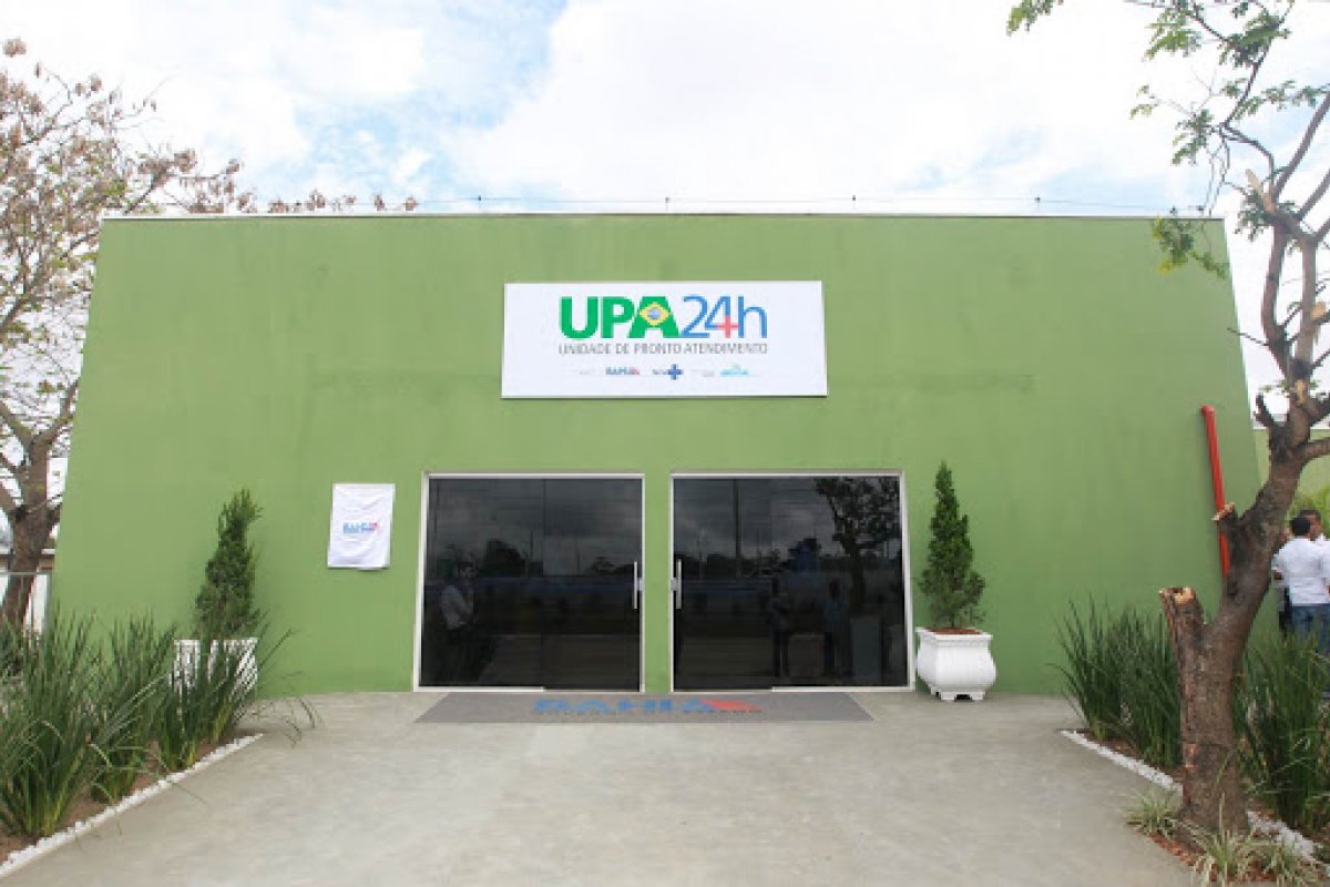 Paciente internado em UPA aguarda há 20 dias por transferência para hospital em Feira de Santana