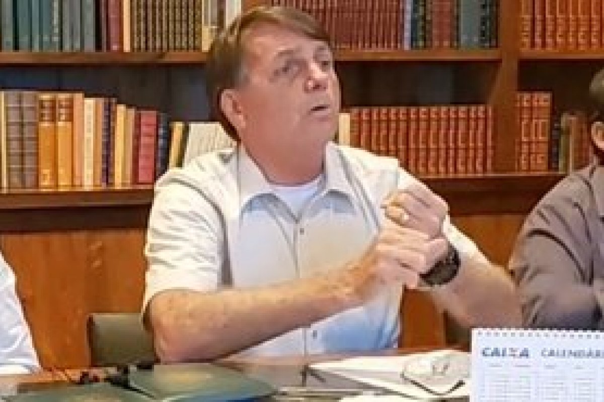 "Votaria da mesma maneira", afirma Bolsonaro sobre voto de Kassio Marques