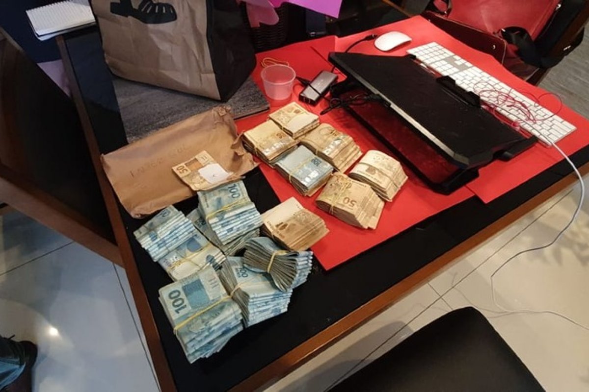 Nova fase da Operação 'Circuito Fechado' cumpre mandados de busca e apreensão além de prisões preventivas e temporárias