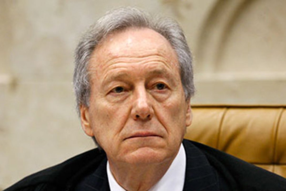 Lewandowski é escolhido relator da ação do governo contra a prorrogação da desoneração