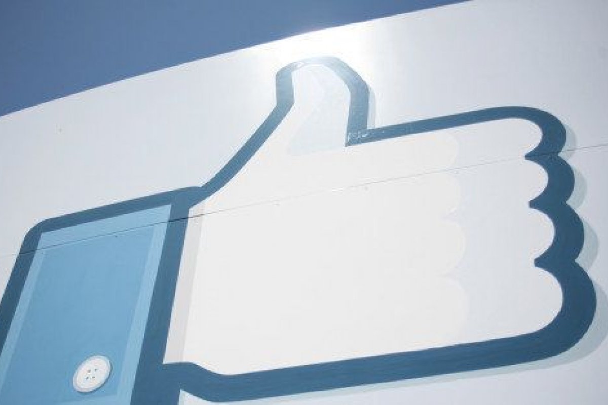 iPhone mostra como Facebook rastreia seus passos