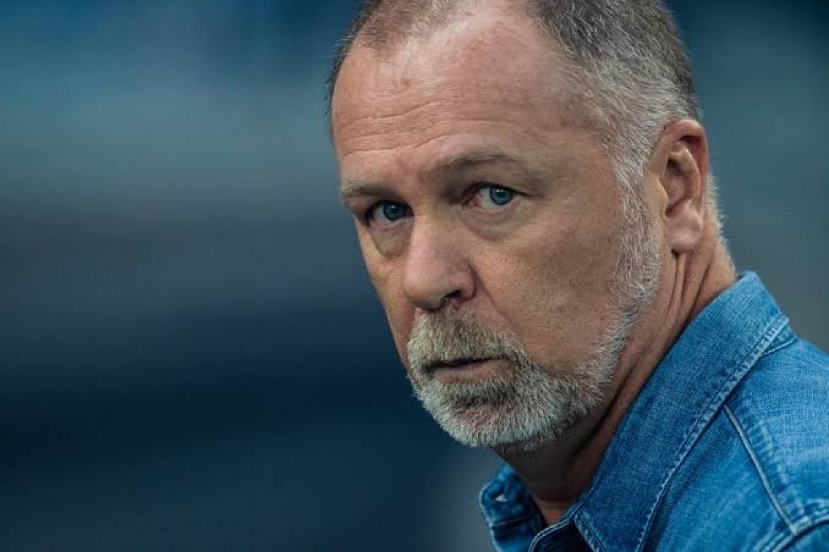 Após derrota para o Flamengo, Mano Menezes é demitido do Bahia