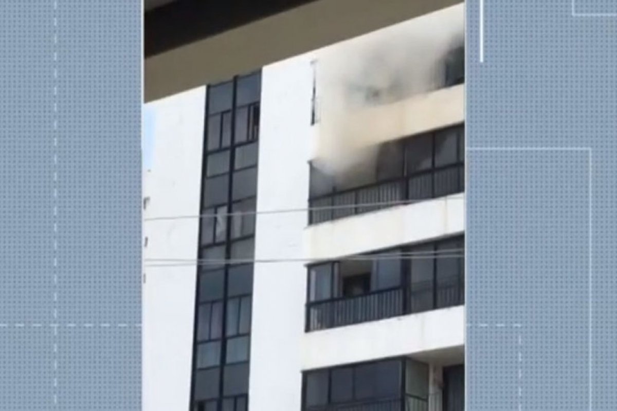 Apartamento pega fogo na Pituba, bairro de Salvador