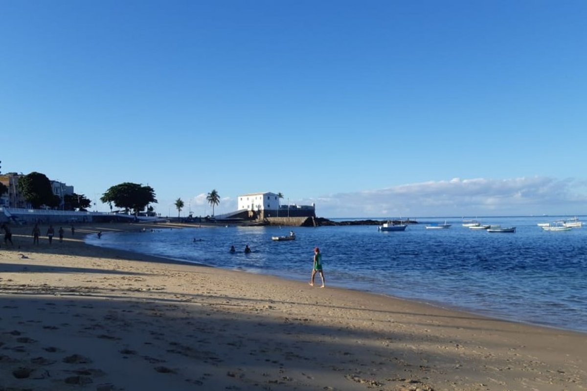 Primeiro dia do verão, a previsão do tempo em Salvador é de sol com pancadas de chuva