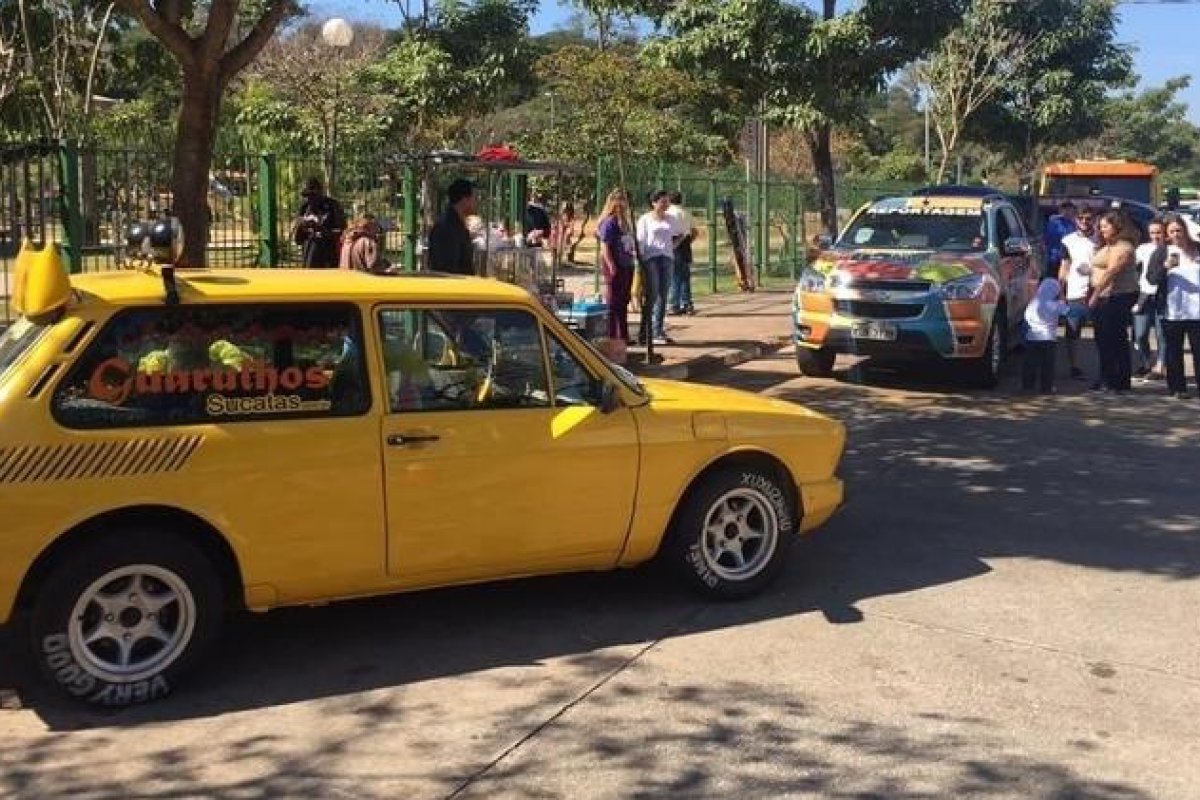 Brasília amarela dos Mamonas renasce após virar sucata e fará aparição em filme