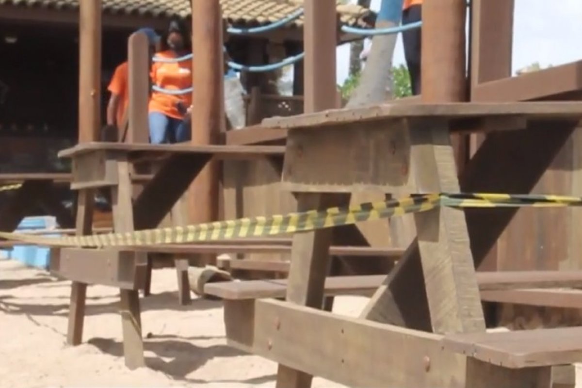 Prefeitura encerra festa com mais de 250 pessoas em casa de luxo, em Vilas do Atlântico