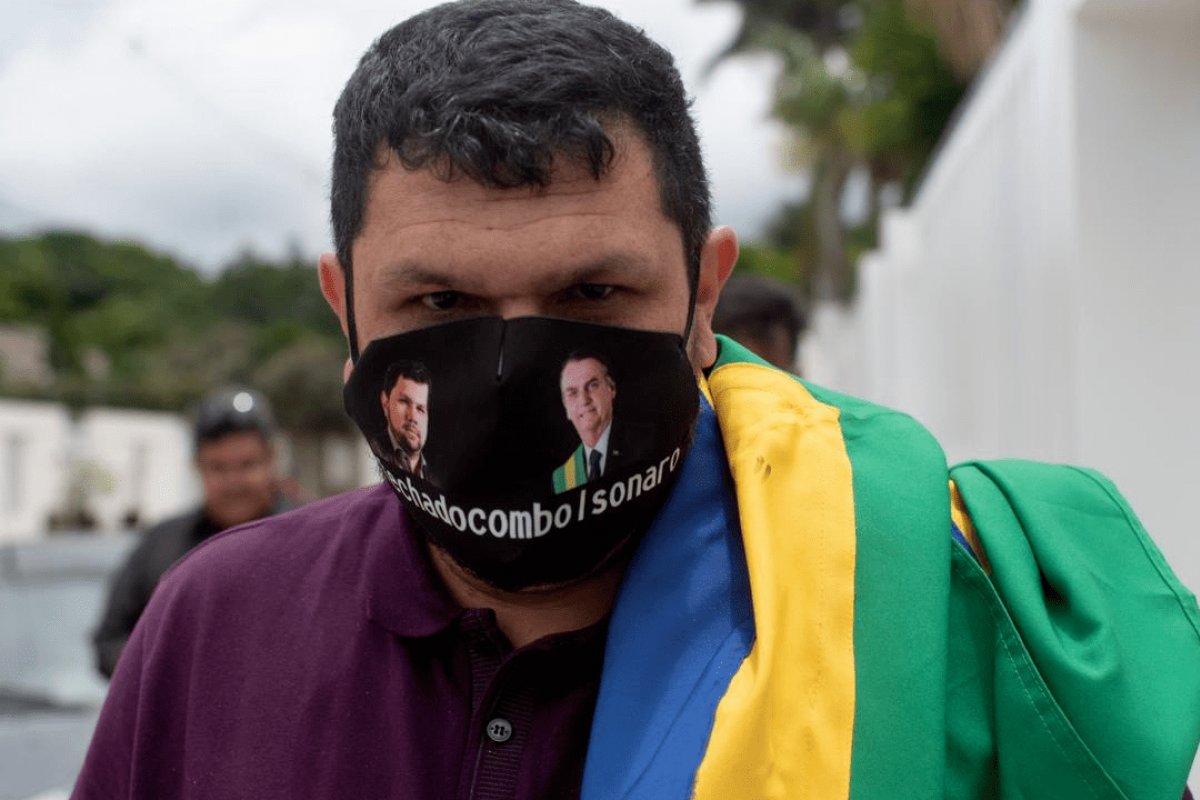 Oswaldo Eustáquio é internado em hospital após cair em cela de presídio