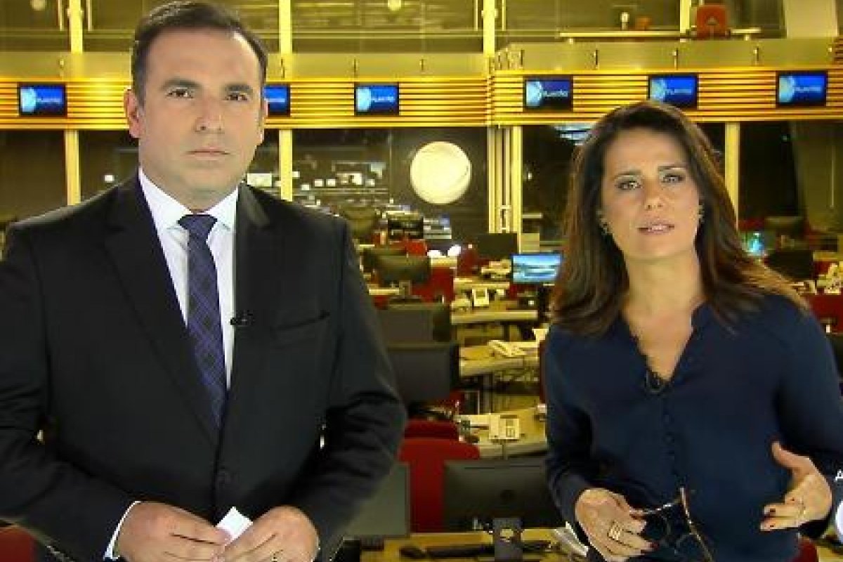 Após TV Globo, Receita Federal também multa âncoras da Record TV