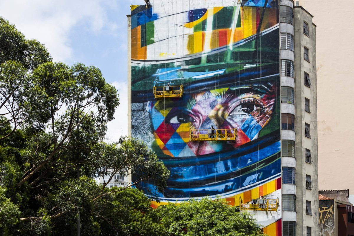 Audi patrocina painel de Kobra em homenagem a Ayrton Senna em SP