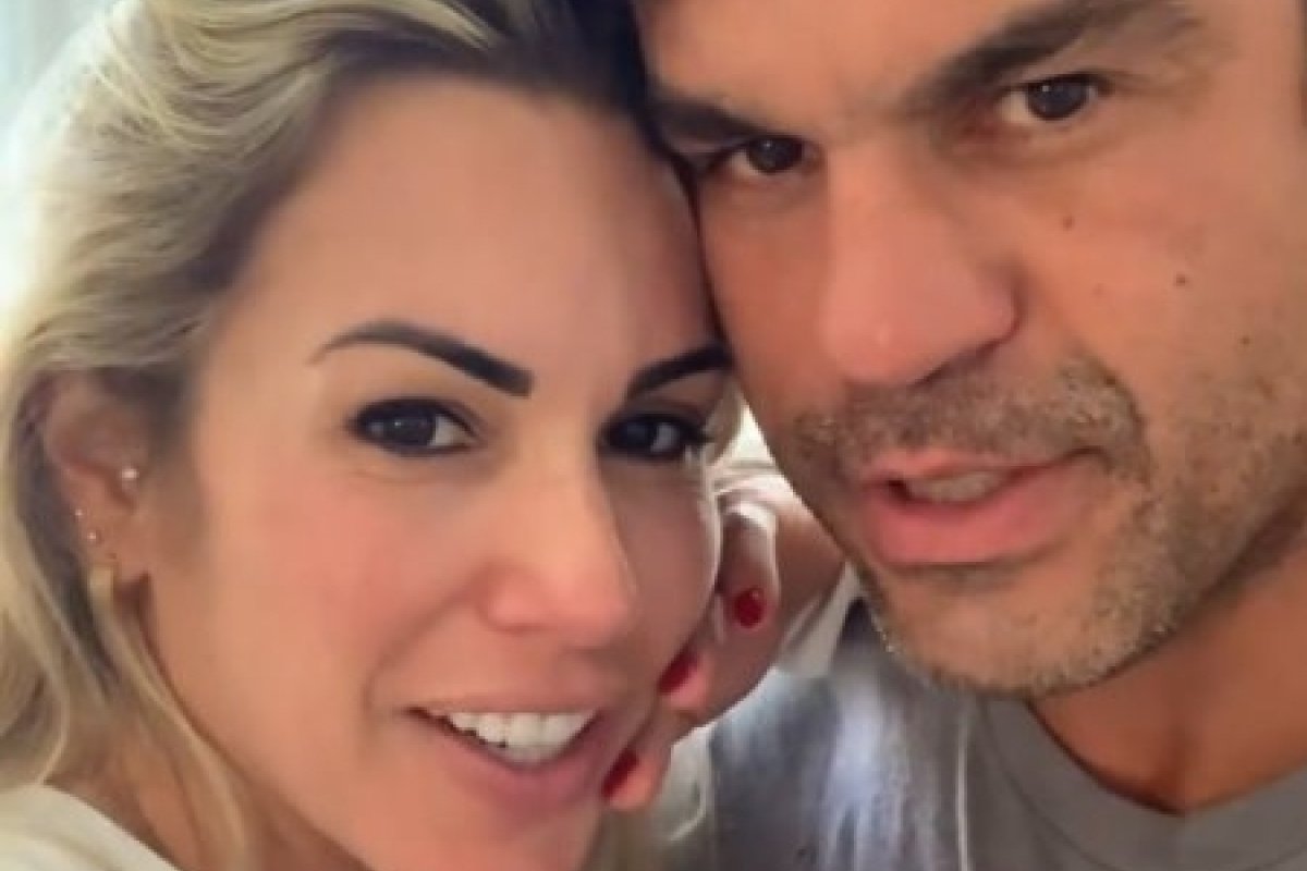 A eterna feiticeira Joana Prado e Vitor Belfort celebram 17 anos de casamento