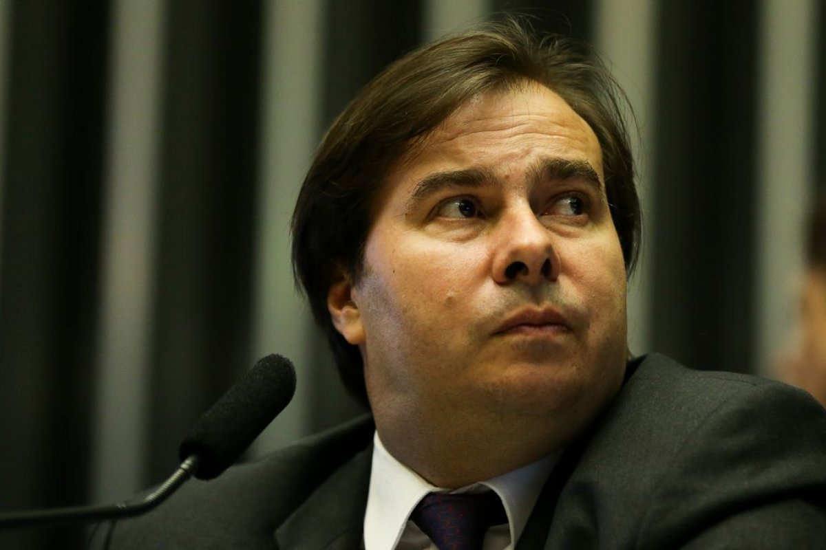 Nome que receberá apoio de Maia para sucessão na presidência da Câmara deve ser anunciado nesta quarta (23)