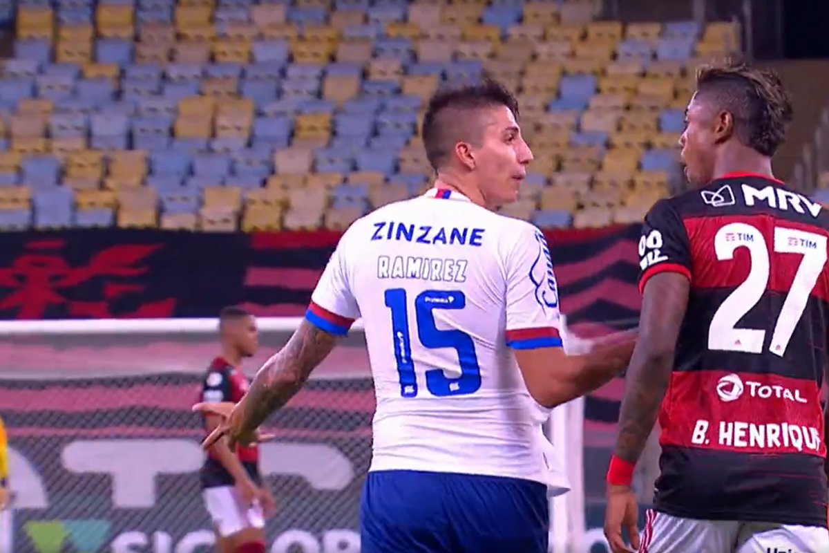 Laudos encomendados pelo Bahia apontam que Ramírez não chamou Bruno Henrique de "seu negro" 