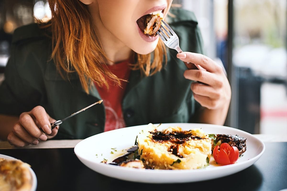 O gatilho da moderação