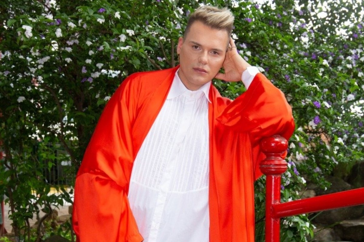 Quebrando Tabu na ceia: Fashionista sugere moda feminina na ceia de Natal para vencer o preconceito