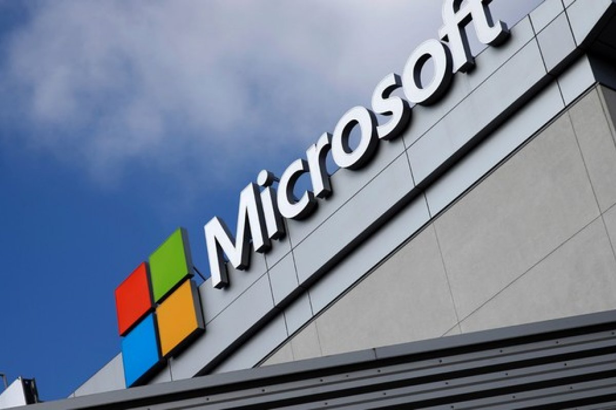 Hackers russos roubaram dados de clientes privados e estatais da Microsoft