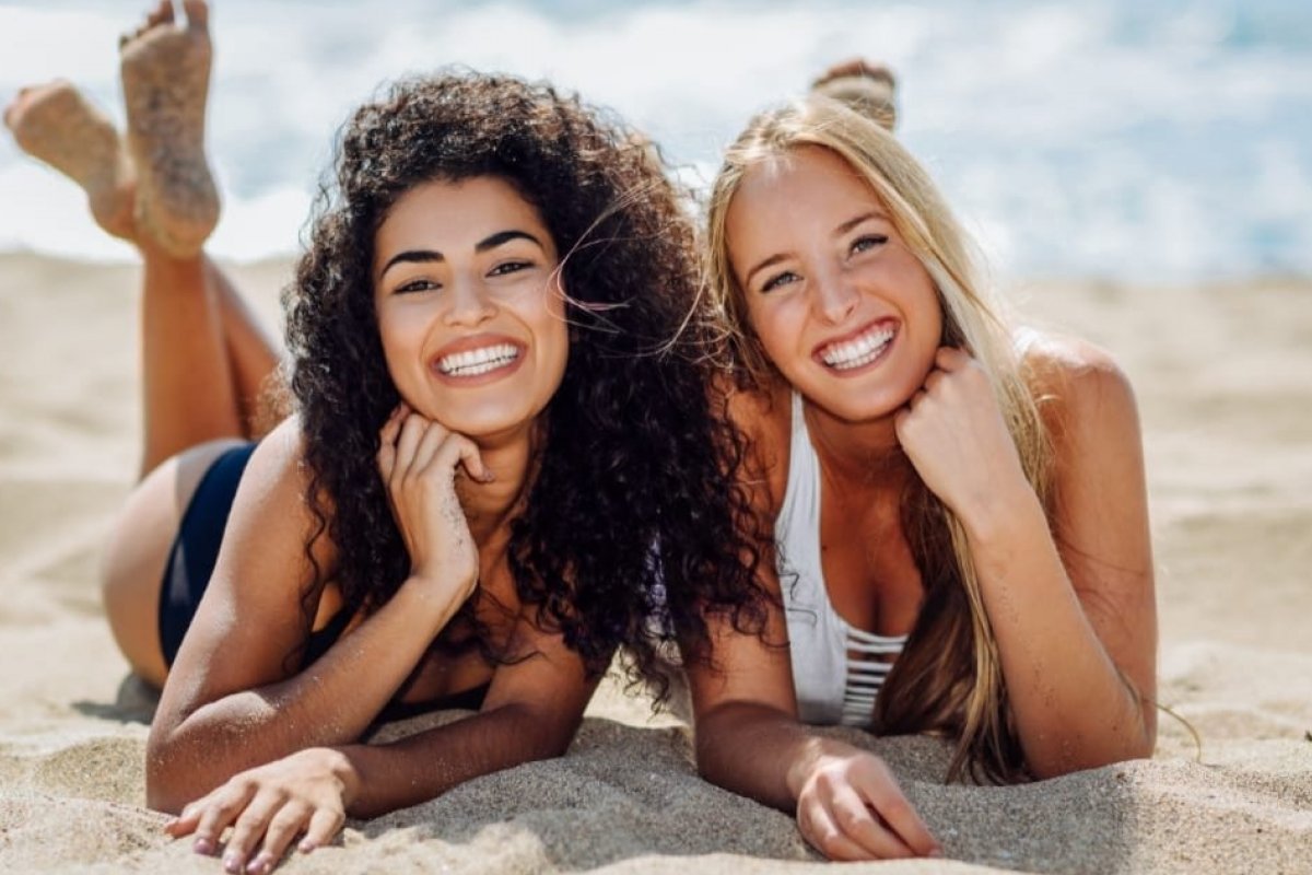 Como conquistar um sorriso bonito e saudável para o verão?