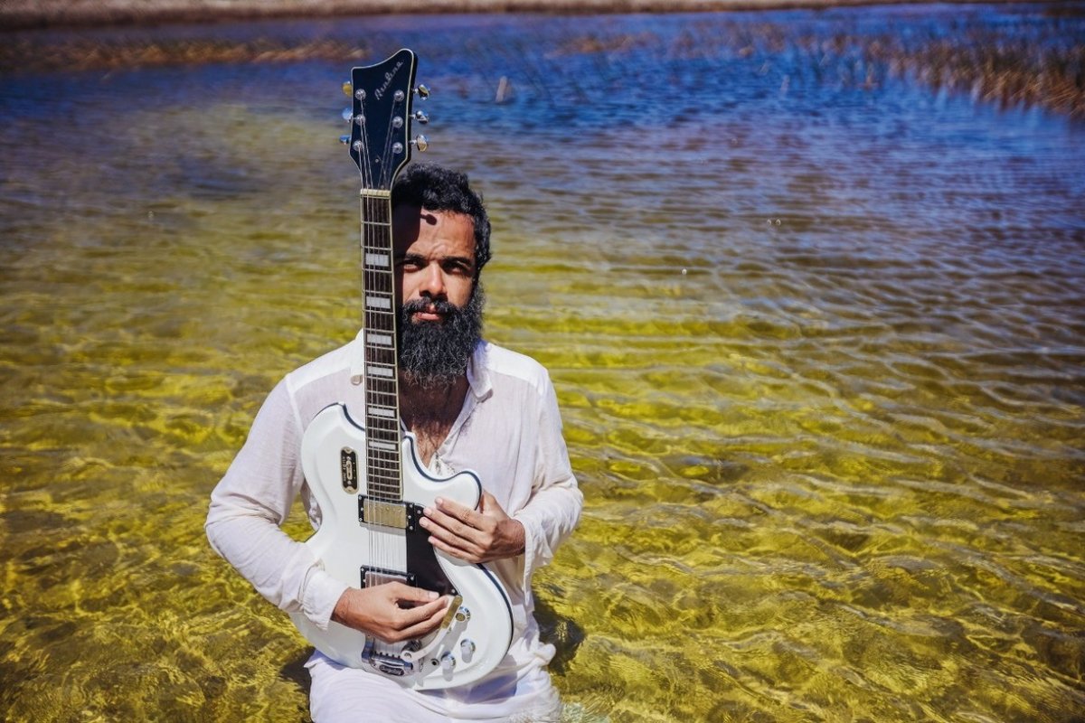 Julico (The Baggios) lança clipe de ikê maré