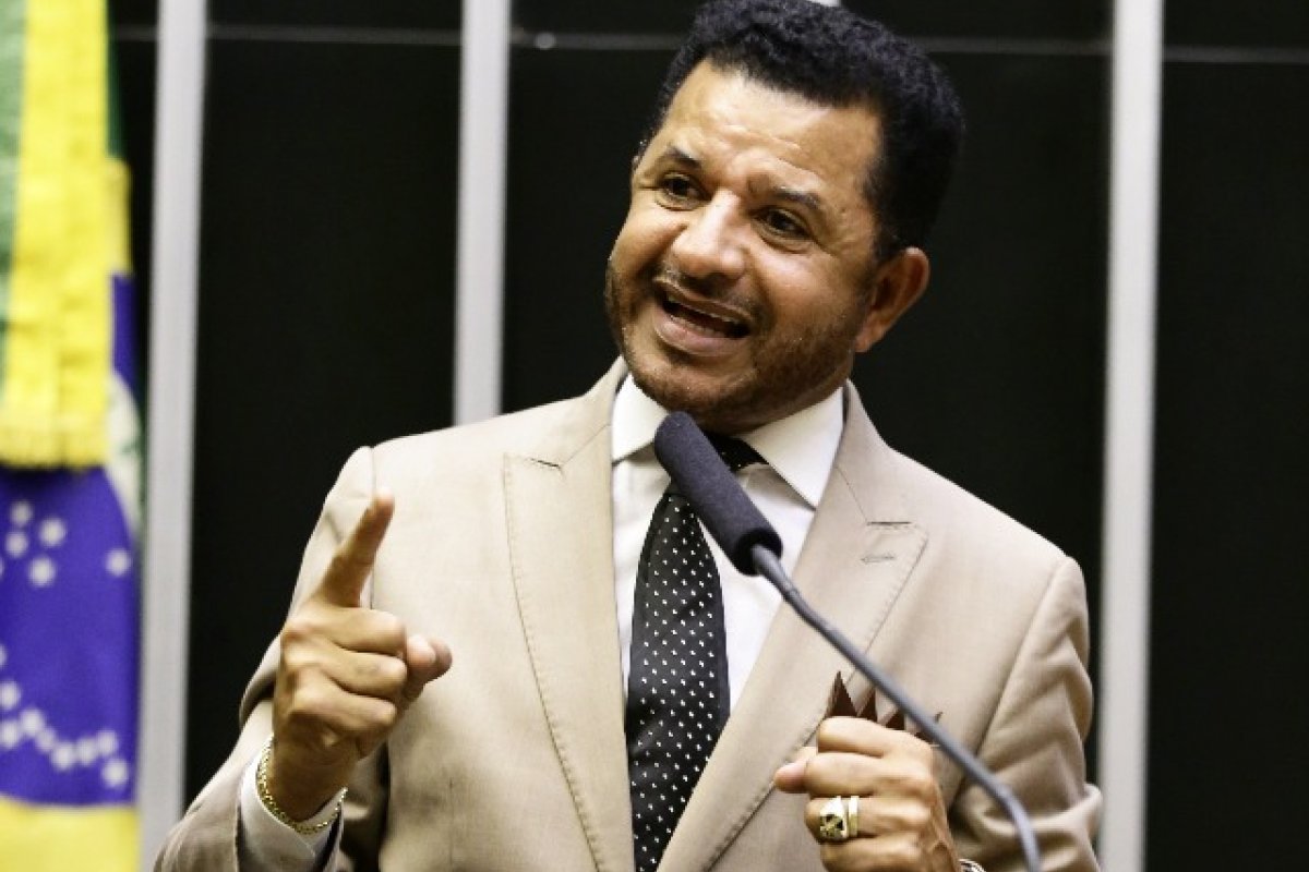 Deputado Abílio Santana segue internado em hospital de Salvador