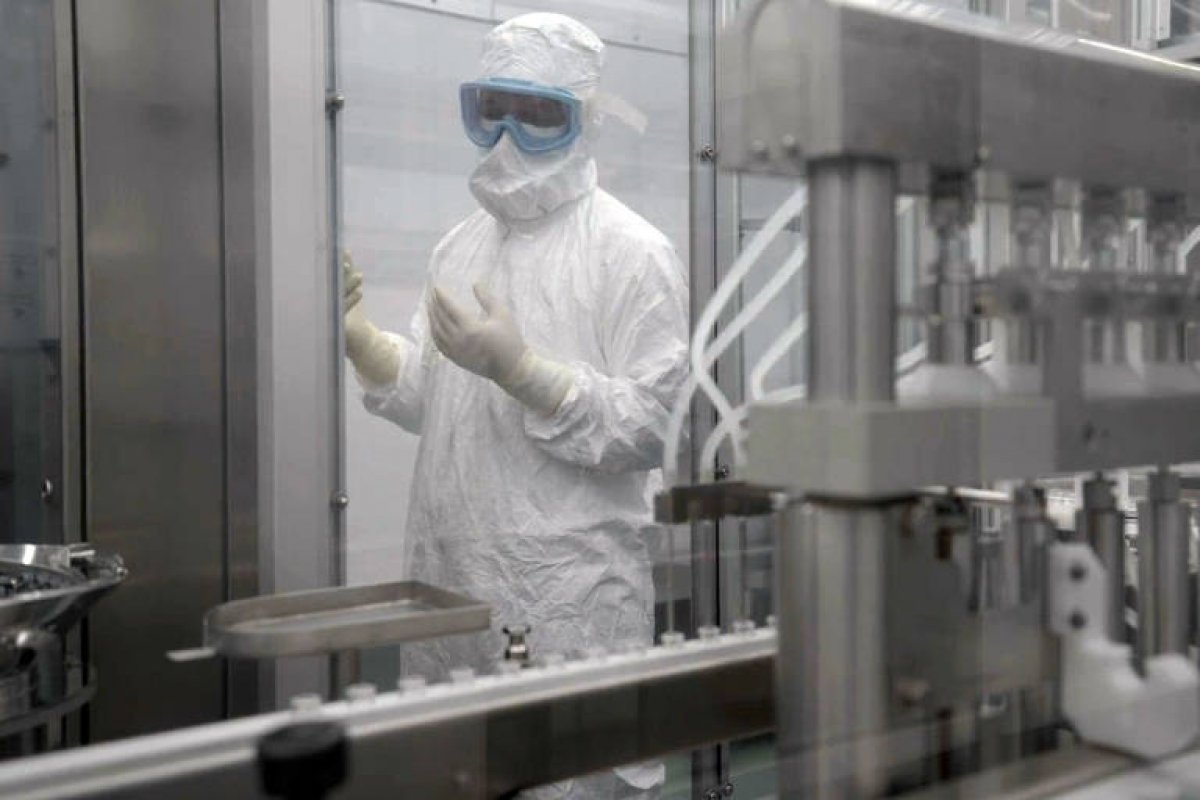 Ex-feirante estuda novas tecnologias para desenvolver vacina contra a Covid-19 na USP