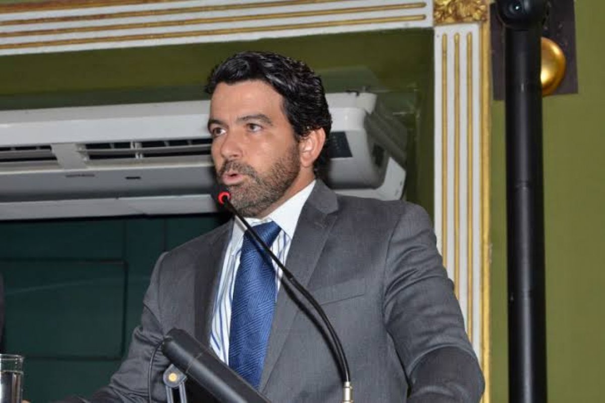 CMS: Paulo Magalhães Júnior (DEM) permanece na liderança do governo