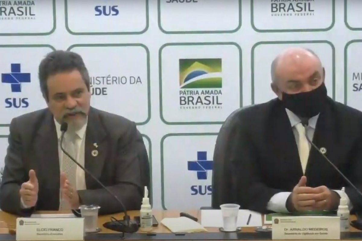 Saúde diz que ficou surpresa com desistência da Pfizer sobre uso emergencial da vacina