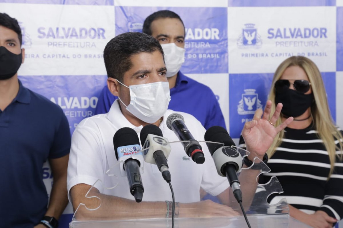 Justiça retira multa de ACM Neto em propaganda no Instagram