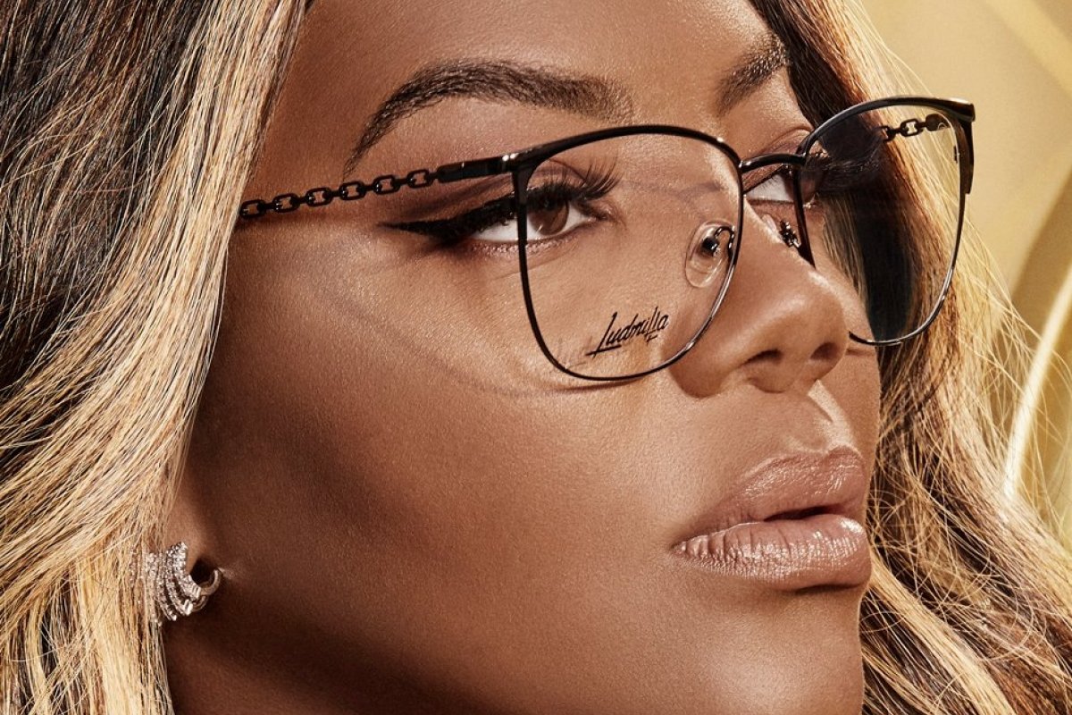Ludmilla assina coleção em parceria com Chilli Beans
