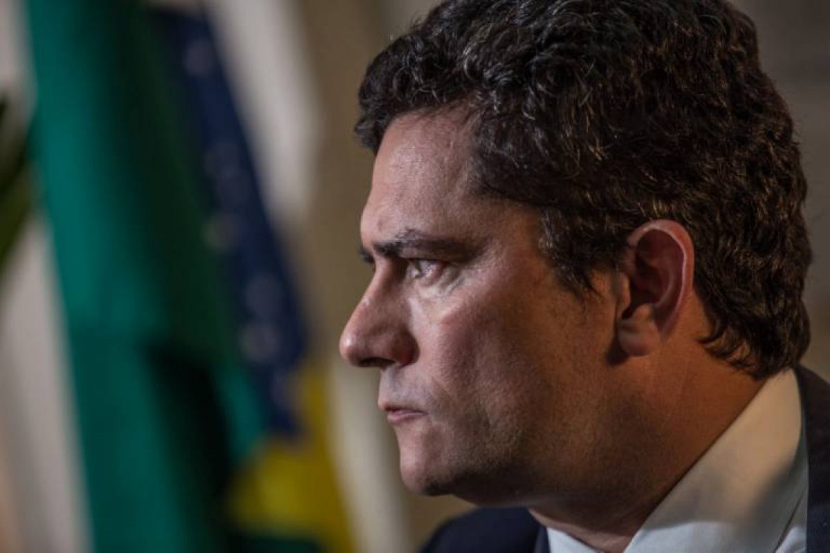 "Convivemos com o vácuo de liderança", diz Moro