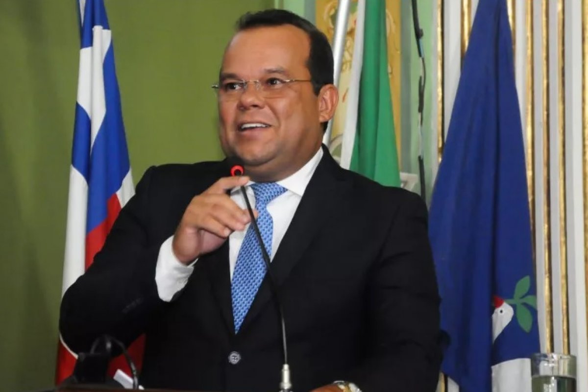 Geraldo Júnior é reeleito como presidente da Câmara de Salvador
